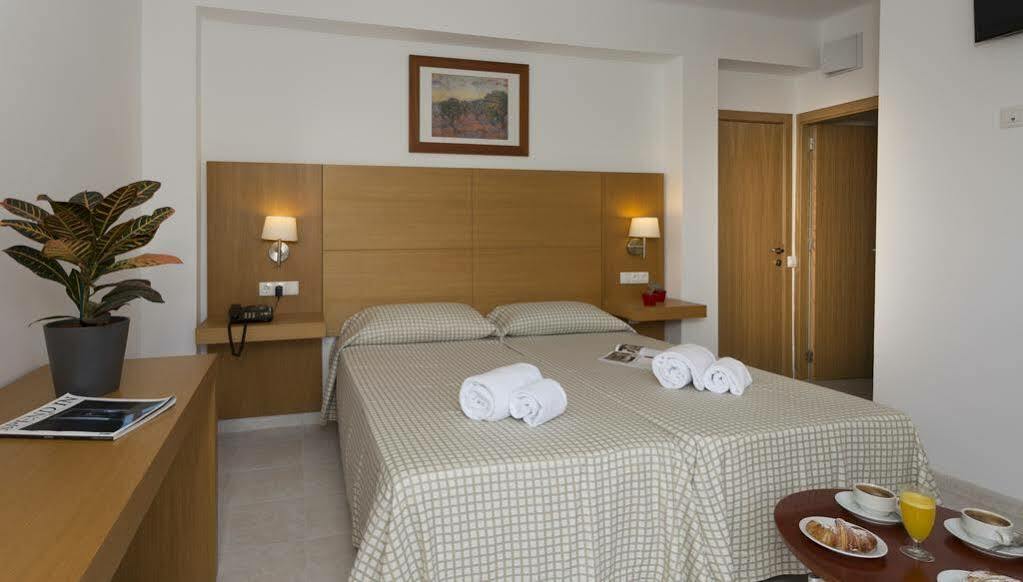 Auberge de jeunesse Elegance Playa Arenal Ii